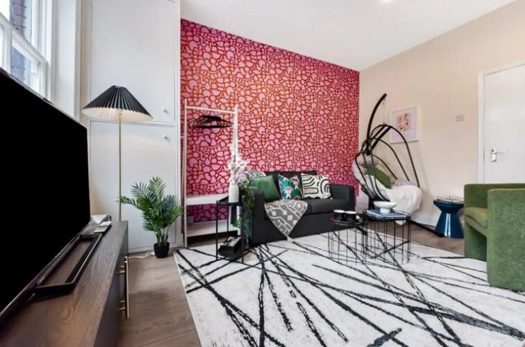 Spacious studio to rent in Whitechapel (E1 1JP) area