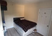 Charming Double Bedroom in Uxbridge UB8 2NQ
