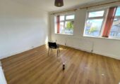 3 Bedrooms Terrace house for rent very close to Dagenham East Station — No Sharers