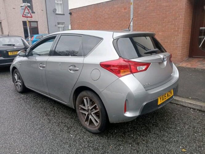 2015 Toyota auris hybrid CVT automatic prius ioniq  Yaris car cheap