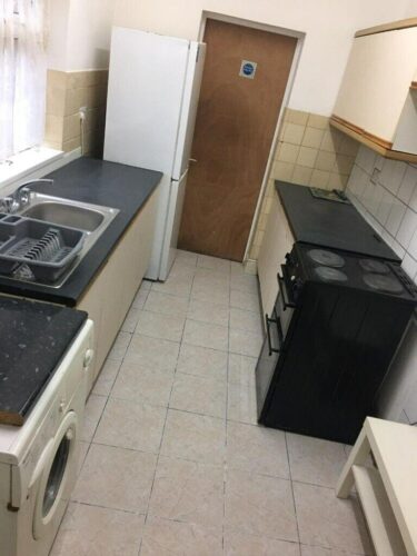 ROOM TO RENTDOUBLE ROOM in CHURCH VALE ROAD B20…ALL DSS ACCEPTEDSEE DESCRIPTION