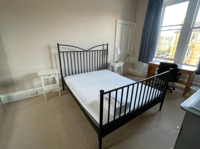 Recently Upgraded 4 Bedroom Spacious HMO Flat in Marchmont