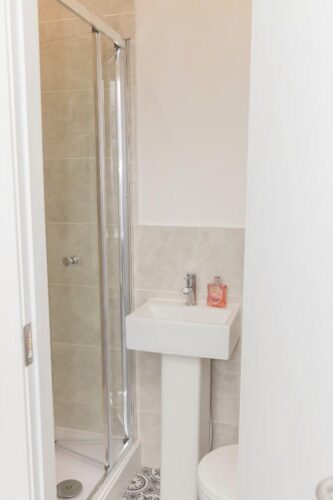 Newly Refurbished 6 Bed HMO in Barrow Perfect location for BAE Return PA In Excess of 40.51%