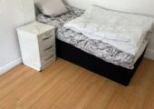 DOUBLE ROOM in WOOD LANE B20ALL DSS ACCEPTEDSEE DESCRIPTION