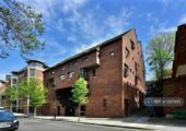 Oyster Row – Family Home or up to 4 Sharers.  Over 3 floors, garden, garage and off street parking