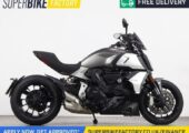 DUCATI DESERT X IN WHITE
