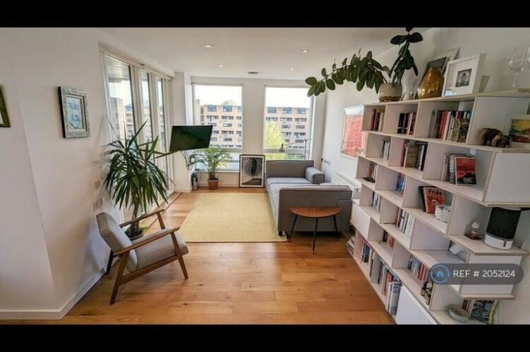1 bedroom flat in The Quadrangle, Manchester, M1 (1 bed) (#2059885)