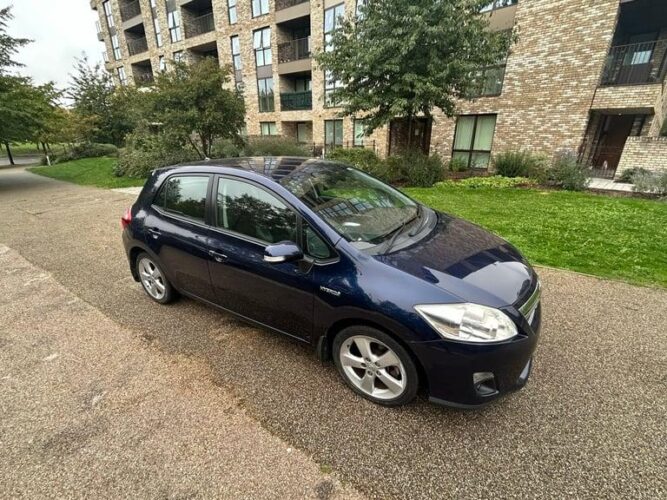 2016 Toyota Yaris 1.33 VVT-i Design 5dr HATCHBACK Petrol Manual