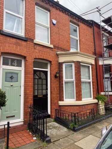 Hollybank Road L18 – 5 bed house available for a group of students/professionals