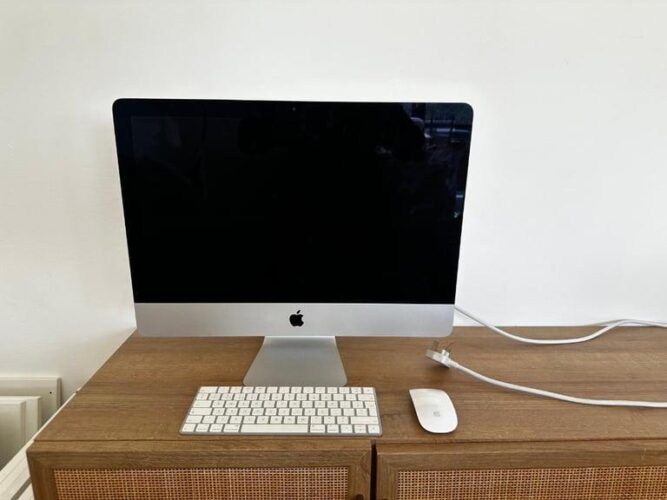 Imac Desktop – Keyboard & Mouse