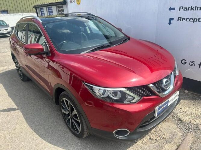 2014 Nissan Qashqai 1.2 DiG-T Tekna 5dr HATCHBACK Petrol Manual
