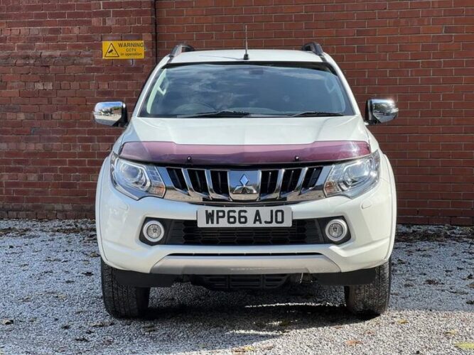 2016 Mitsubishi L200 2.4 DI-D DC Warrior 4WD Euro 6 4dr PICK UP Diesel Manual