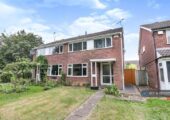 2 bedroom flat in The Parade, Sandsend, Whitby, YO21 (2 bed) (#2059769)