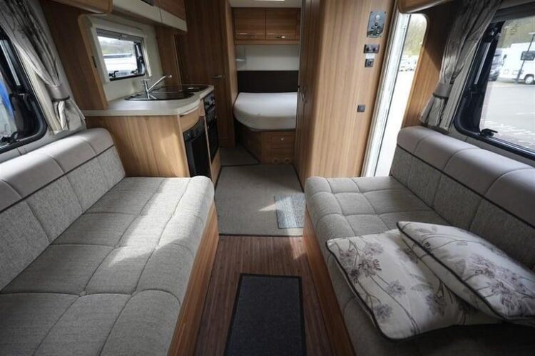 Elddis Autoquest 155 PEUGEOT 4 BERTH 4 TRAVEL SEAT MOTORHOME