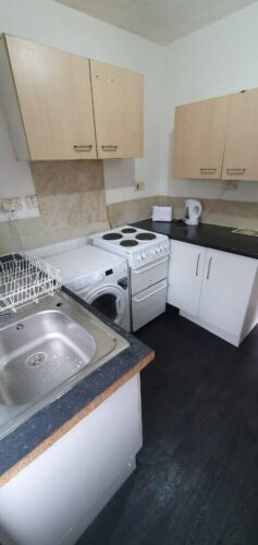 EMERGENCY ACCOMMODATIONDOUBLE ROOM in SUNNINGDALE ROADALL DSS ACCEPTEDSEE DESCRIPTION