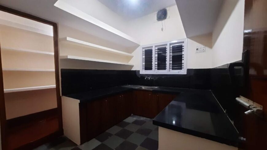 3bhk with garage ground floor east house in vijayanagar myso, Mysore