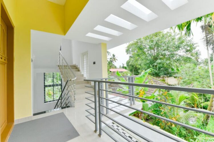 Fully Furnished 2 BHK house for daily weekly rent near Aster, Kochi