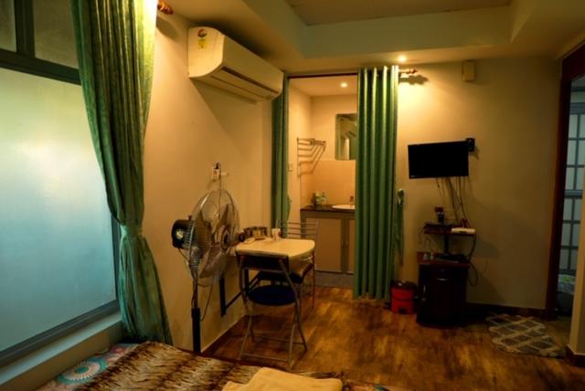 One Bed fully furnished studio villa for short term rent Eroor, Kochi