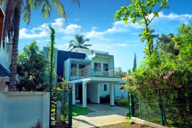 One Bed furnished studio villa for short term rent Kochi Eroor