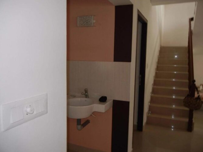 Three BHK Furnished Villa for daily weekly rent in Ernakulam, Kochi