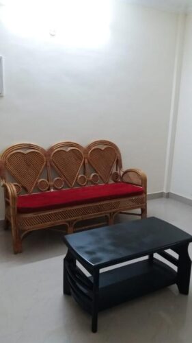 Fully furnished 2 bed flat in Kochi near Palarivattom for daily