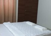 Fully furnished 2 bed flat in Kochi near Palarivattom for daily