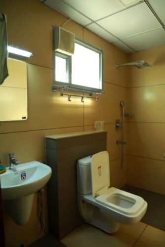 Fully furnished house for short term rent near Vyttila Eroor, Kochi
