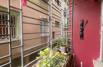 Semi-Furnished-Residential-Flat-For-Rent-At-Tollygunge_18